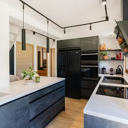 Vila Maison Du Bonheur Avec Riviere & Spa, 4 & 2 Sdb *