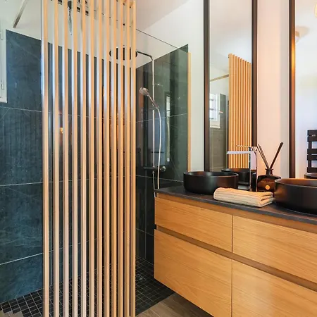 Maison Du Bonheur Avec Rivière&spa, 4 Chambres&2 Sdb *