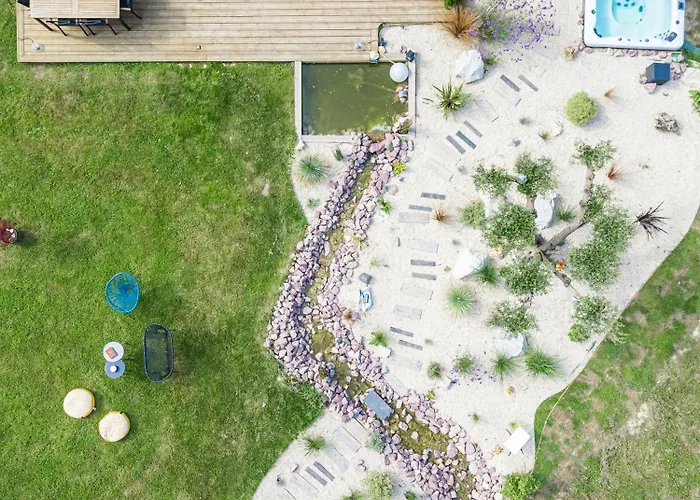 וילה Maison Du Bonheur Avec Riviere & Spa, 4 & 2 Sdb