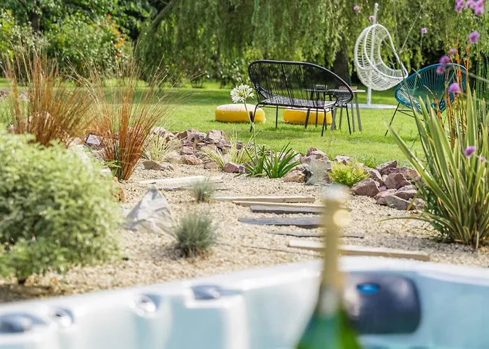 וילה Maison Du Bonheur Avec Riviere & Spa, 4 & 2 Sdb *