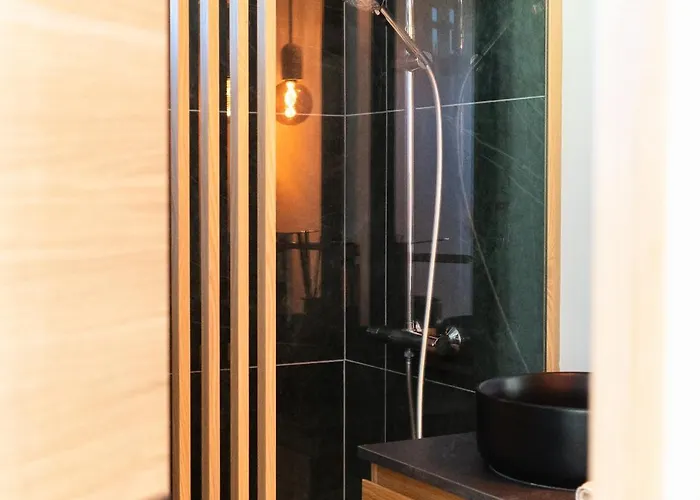 Maison Du Bonheur Avec Riviere & Spa, 4 & 2 Sdb וילה *