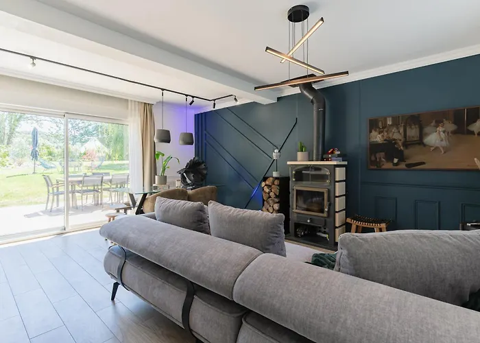 וילה Maison Du Bonheur Avec Riviere & Spa, 4 & 2 Sdb *