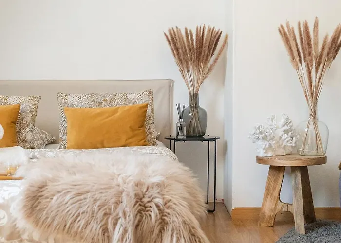 Maison Du Bonheur Avec Riviere & Spa, 4 & 2 Sdb וילה *