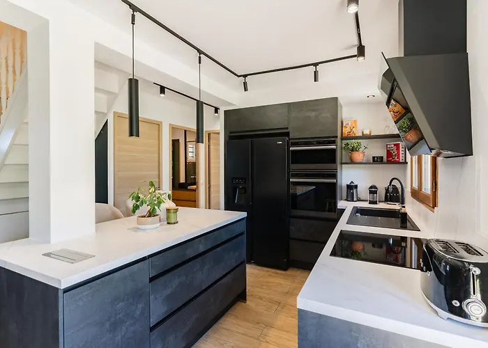 וילה Maison Du Bonheur Avec Riviere & Spa, 4 & 2 Sdb *