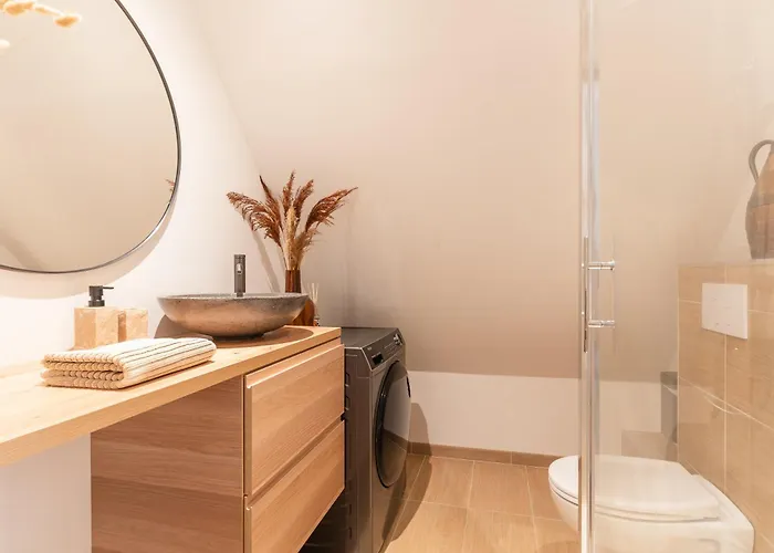 Maison Du Bonheur Avec Riviere & Spa, 4 & 2 Sdb וילה