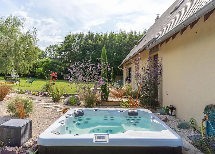 Maison Du Bonheur Avec Riviere & Spa, 4 & 2 Sdb * Tourville-en-Auge